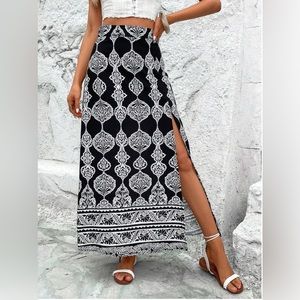 Boho Black And White Print Split Thigh Skirt